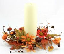 4.5 IN BURNT RED AND ORANGE DAISIES CANDLE RING W/PUMPKINS, 